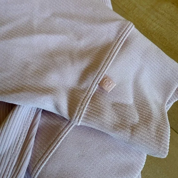 Light Pink Ribbed Sweatshirt - Picture 3 of 3